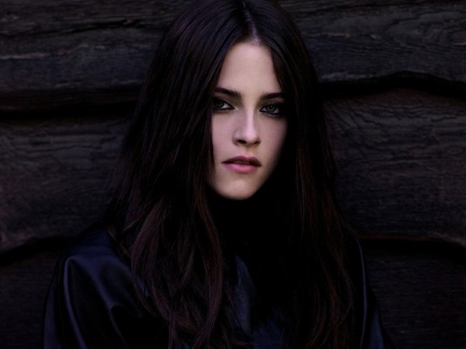 Kristen Stewart Dark Face nude photo