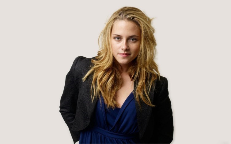 Kristen Stewart In Blue Dress  nude photo