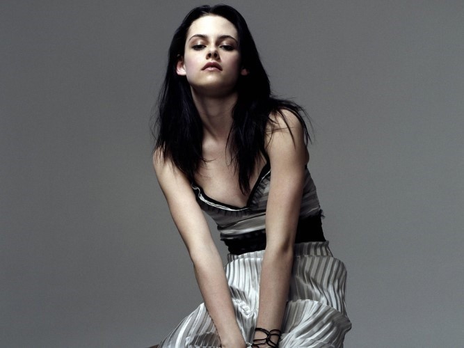 Kristen Stewart In Hot Style  nude photo