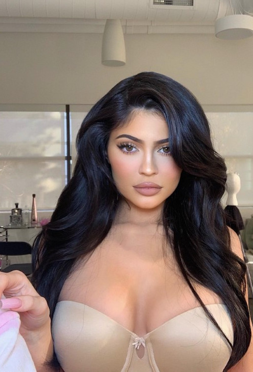 Kylie Jenner Dessous  nude photo