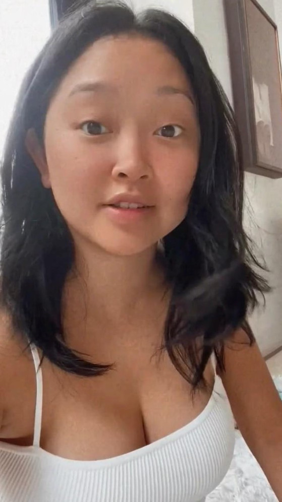 Lana Condor  nude photo