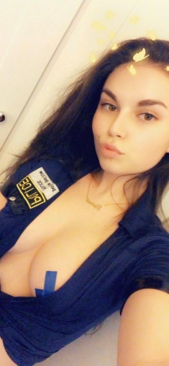 Lauren Alexis  nude photo