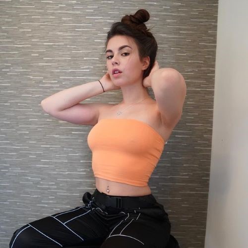 Lauren Alexis  nude photo