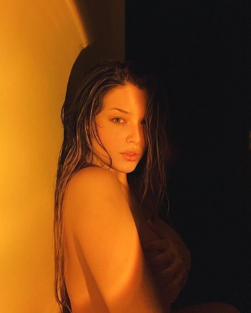 Lauren Summer  nude photo