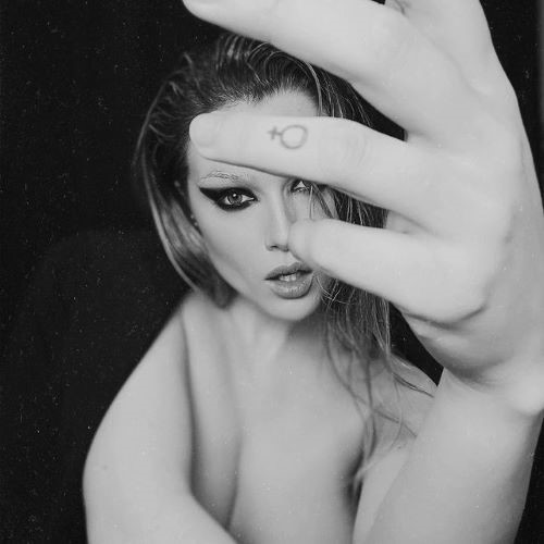 Lauren Summer  nude photo