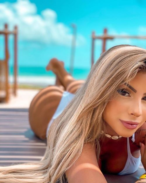 Leticia Longati  nude photo