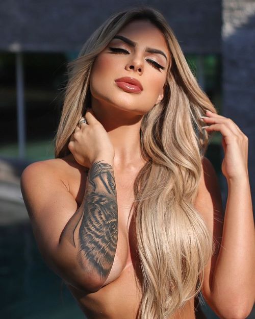 Leticia Longati  nude photo