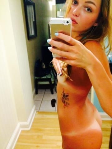 Lili Simmons Naked Selfie  nude photo