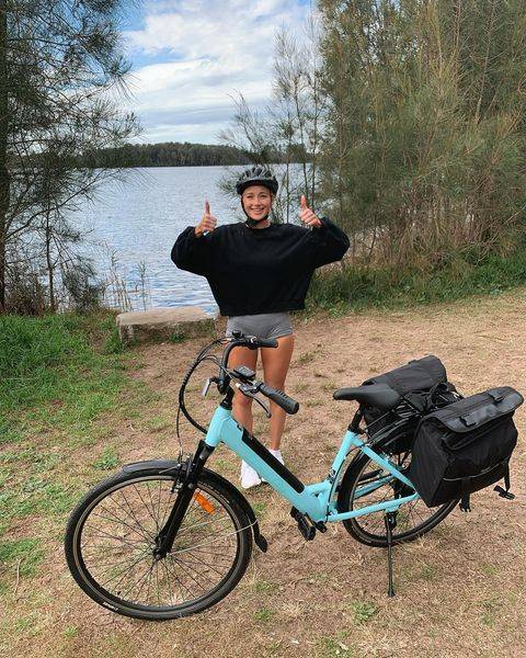 Lily Bowman  nude photo