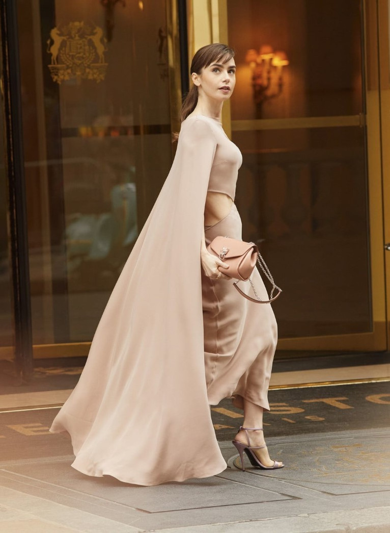 Lily Collins  nude photo