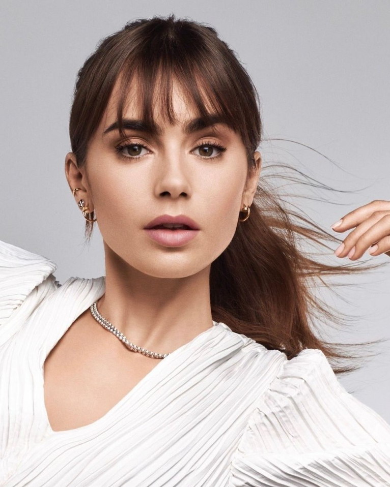 Lily Collins  nude photo