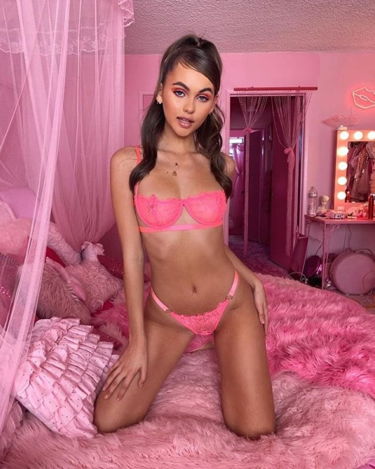 Lily Easton  nude photo