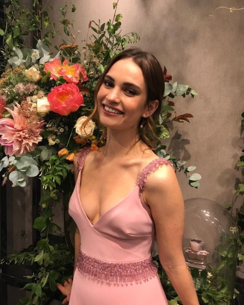 Lily James Beauty Appreciation (2)  nude photo