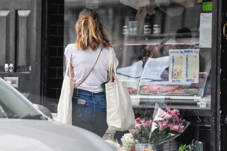 Lily James Its My Duty To Post Her Booty  nude photo