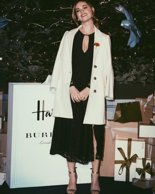 Lily James Merry Christmas (5 Pics) 4  nude photo