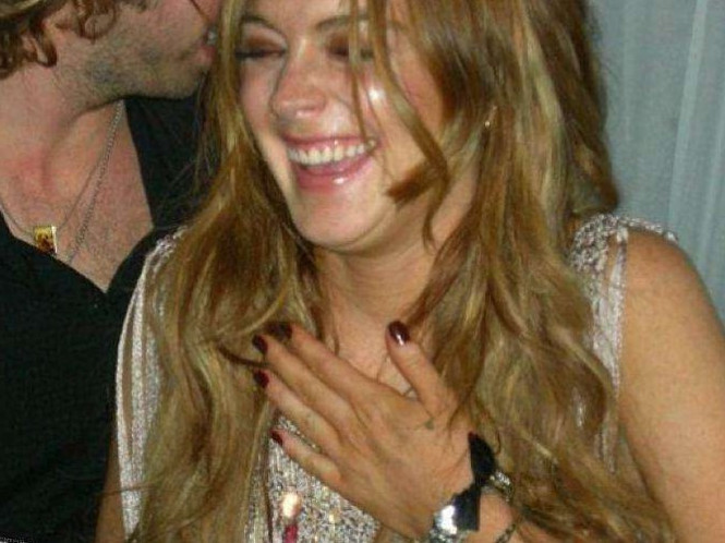 Lindsay Lohan Bracelet  nude photo
