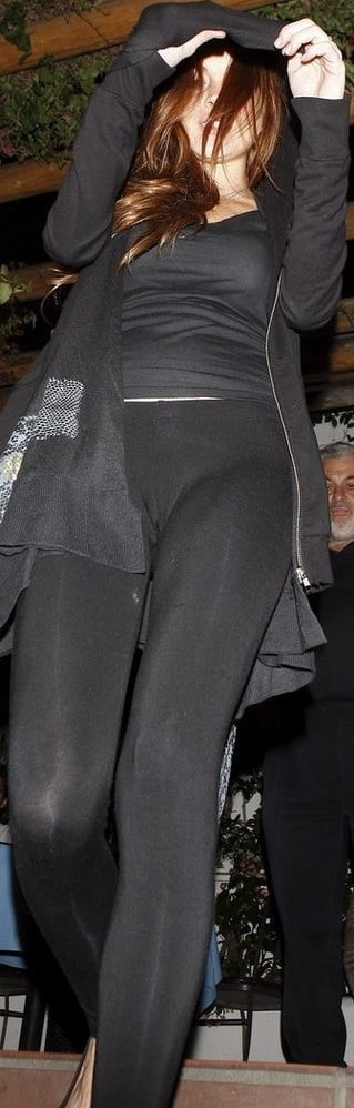 Lindsay Lohan Cameltoe Hot View  nude photo