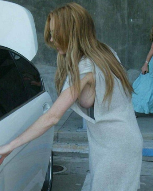 Lindsay Lohan Side Boob  nude photo