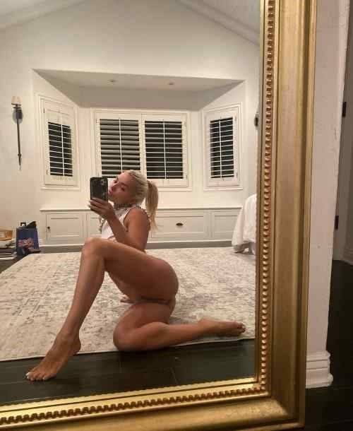 Lindsey Pelas  nude photo