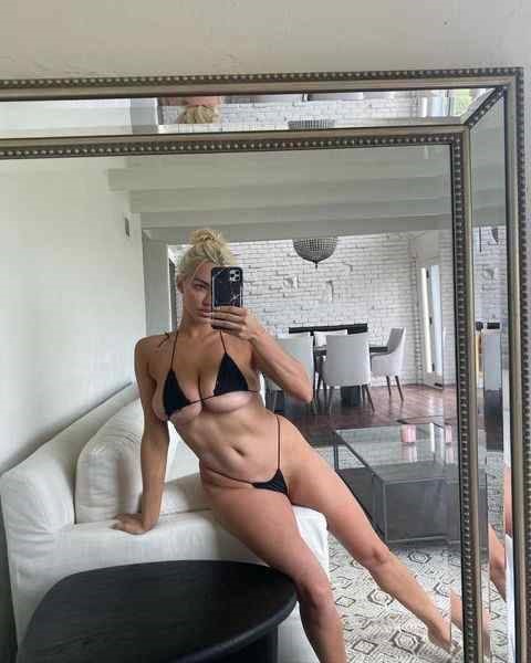 Lindsey Pelas  nude photo