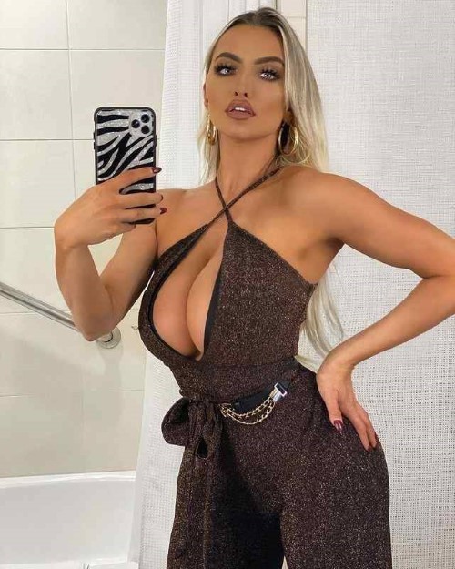Lindsey Pelas  nude photo