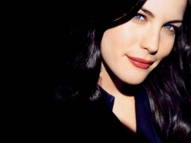 Liv Tyler Evangeline Lilly  nude photo