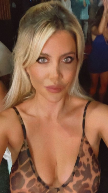 Looking For Someone Who Can Rp As Wanda Nara 8  nude photo