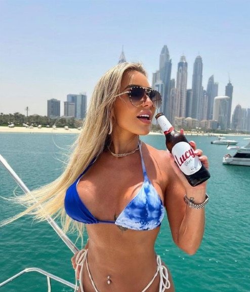 Lucy Sea  nude photo