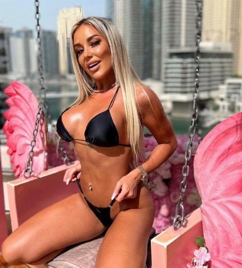 Lucy Sea  nude photo