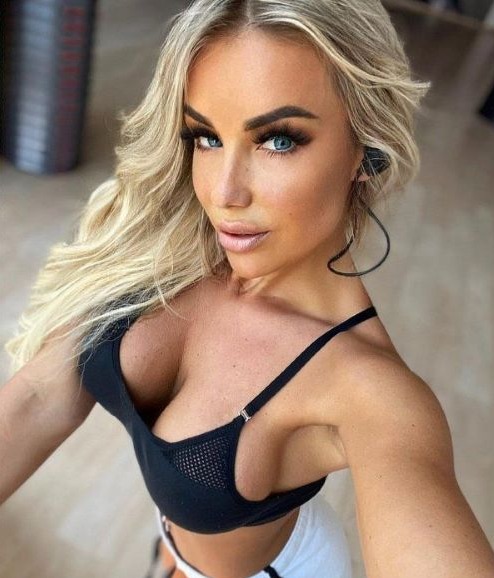 Lucy Sea  nude photo