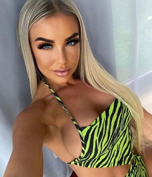 Lucy Sea  nude photo