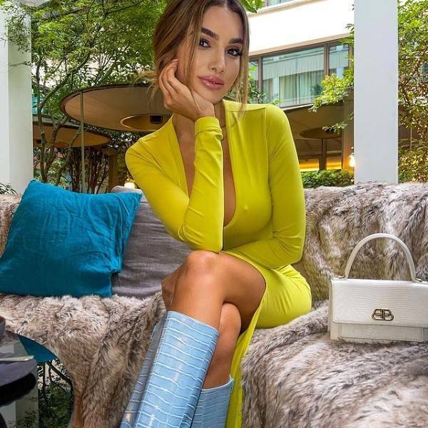 lyna perez lynaritaa  nude photo