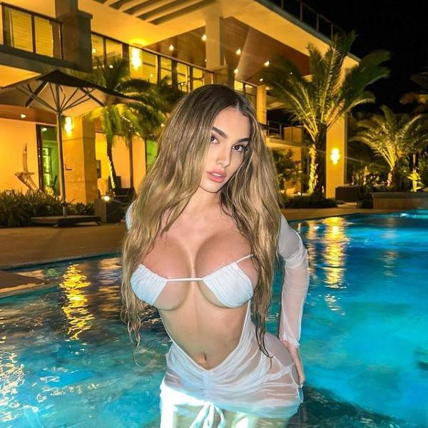 lyna perez lynaritaa  nude photo