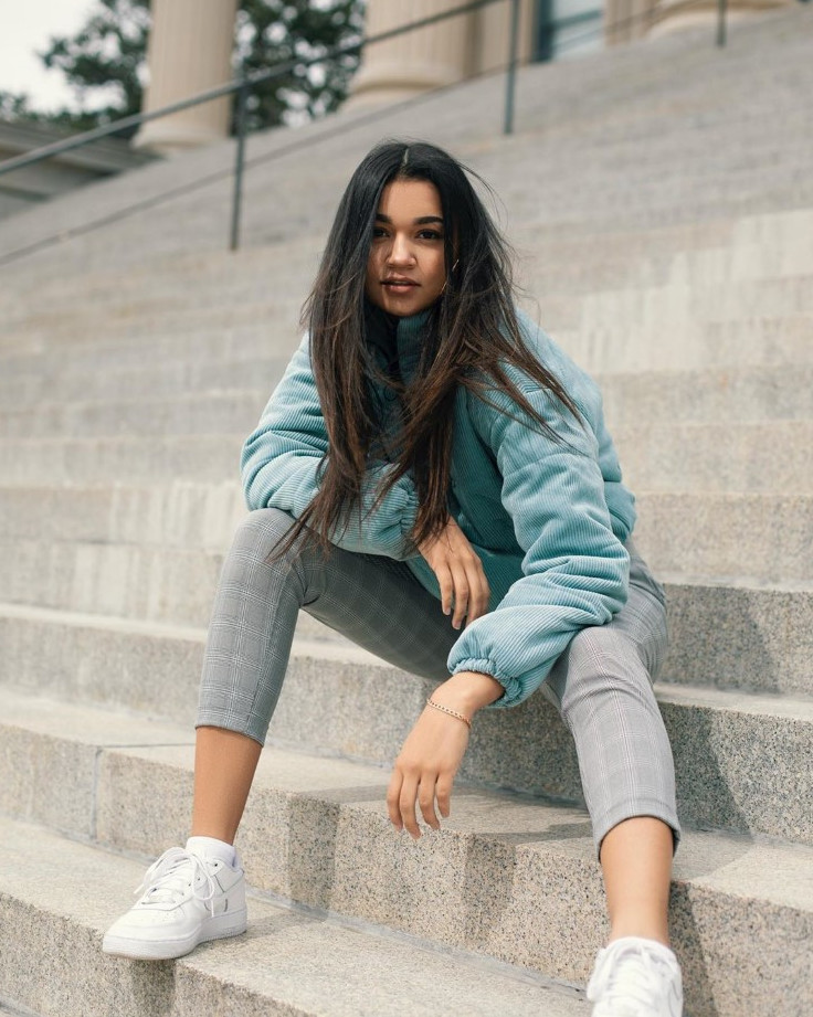 Madison Bailey  nude photo