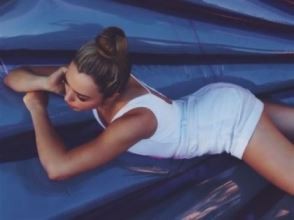 Maisie Williams And Peyton List Nubile Bikini Pics  nude photo