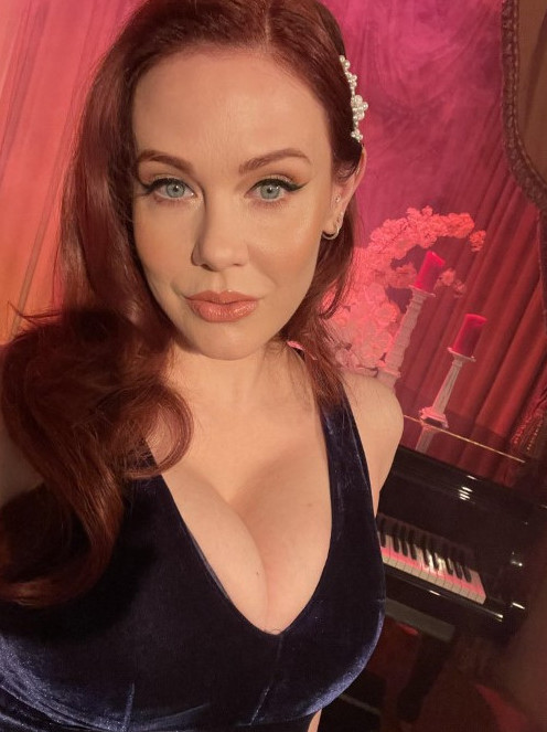 Maitland Ward  nude photo