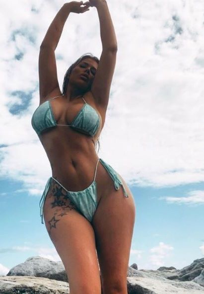 Mandy Evonne  nude photo