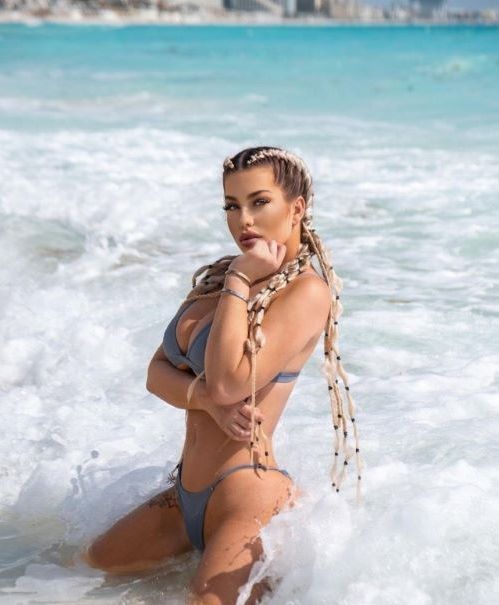 Mandy Evonne  nude photo