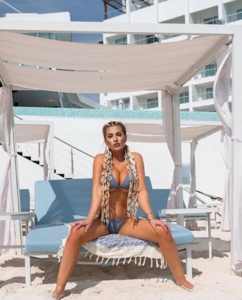 Mandy Evonne  nude photo