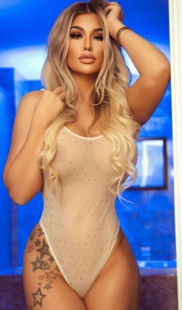 Mandy Evonne  nude photo