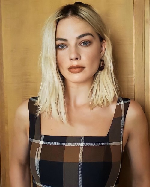 Margot Robbie Beauty Appreciation (3)  nude photo