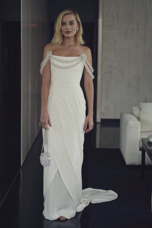 Margot Robbie Goddess In White(1)  nude photo