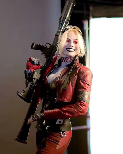Margot Robbie Happy Harley  nude photo