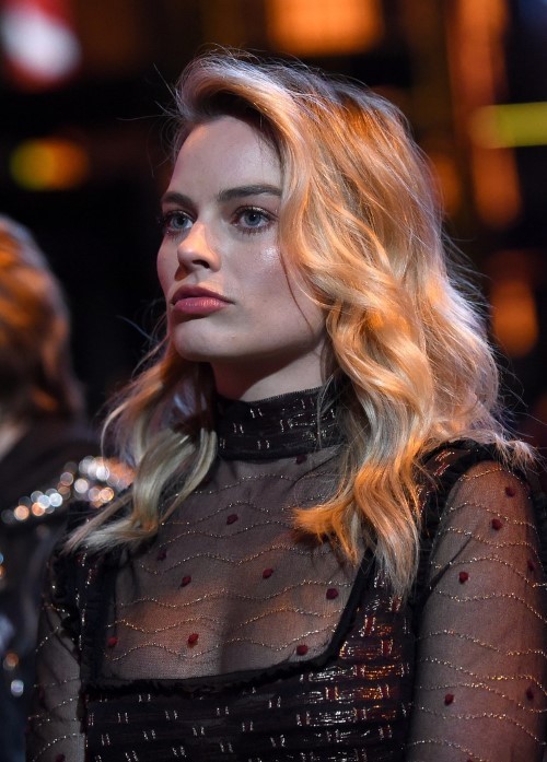 Margot Robbie MTV MOVIE AWARDS 2016  nude photo