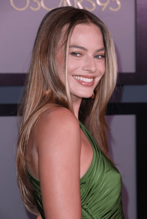 Margot Robbie More From The Governors Awards 2  nude photo