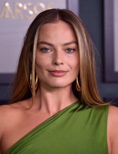 Margot Robbie More From The Governors Awards 4  nude photo