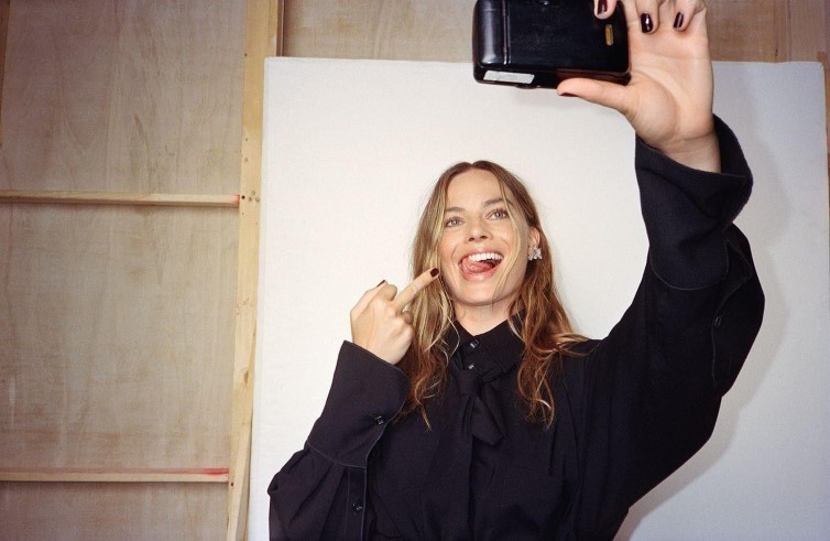 Margot Robbie New WSJ Shoot 4  nude photo