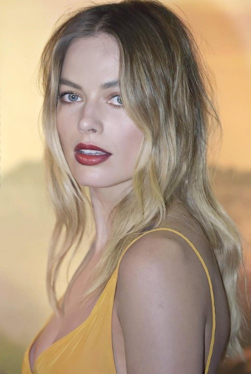 Margot Robbie “Once Upon A Time In Hollywood” Premiere In Rome Italy (2019)  nude photo