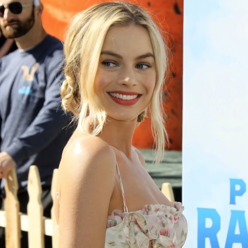 Margot Robbie Perfect Smile  nude photo