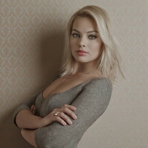 Margot Robbie Pretty In Short Hair 2  nude photo